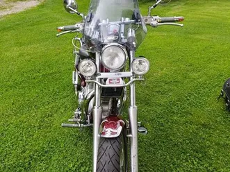 suzuki intruder 1400