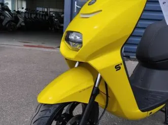 peugeot kisbee 2025 50 cm3 | scooter | 1 km | jaune | 62200 boulogne sur mer