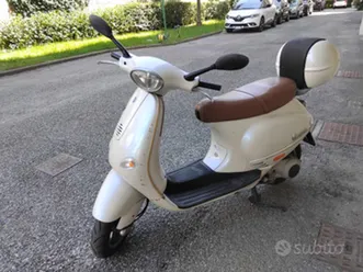 vespa et4 150 anno 2000