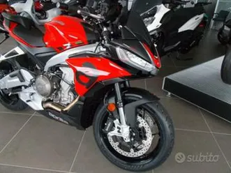 aprilia tuono 660
