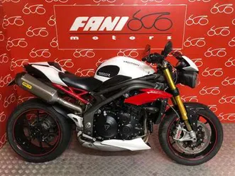 triumph speed triple 1050 r bianco