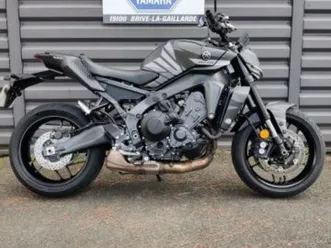 yamaha mt-09 y-amt 35 kw 2024 900 cm3 | moto roadster | 1 000 km | noir | 19100 brive la gaillarde