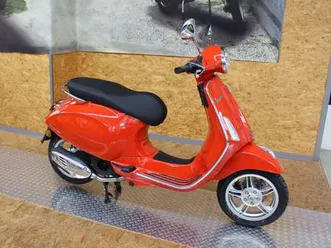 vespa primavera 125