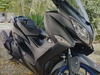 suzuki burgman 400 grigio