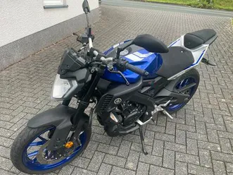 mt 125, tiefergelegt, frauenmotorrad, sonderzubehör, rückbaubar