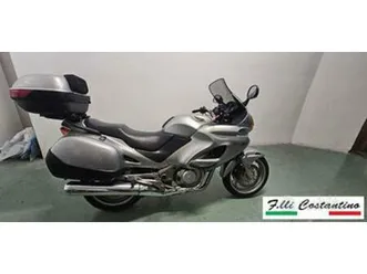 honda - deauville 650 -