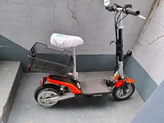 e roller scoter retro von nürburgring autohaus.topzustand 899€