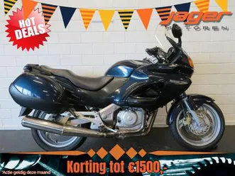 nt650v rc47 koffers!