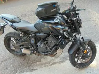 yamaha mt-07 nera versione pure km 32.000 anno 202