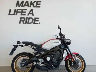 yamaha-xsr-900-bianco