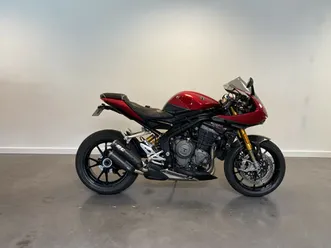 triumph speed triple 1200 rr
