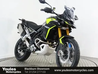 triumph tiger 900 rally pro 888 cc