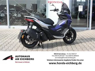 aprilia aprilia sr gt 125 abs