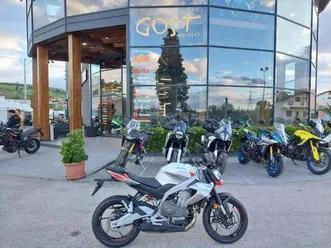 vendo aprilia tuono 457 (2025) nuova a chieti (codice 9799709) - moto.it