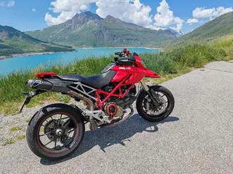 ducati hypermotard 1100 s rosso