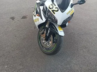 honda fireblade cbr 1000 sc57