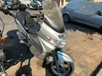 suzuki burgman 250 - 2001