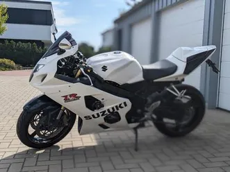 suzuki gsxr 750 k4
