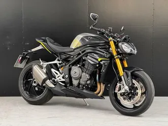 triumph speed triple rs