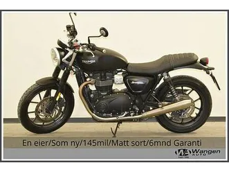 triumph street twin en eier/som ny/145mil/matt sort/6mnd garant