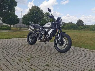 ducati scrambler 1100 dark stealth