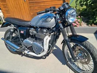 triumph bonneville - 2008