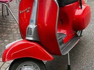 piaggio rosso