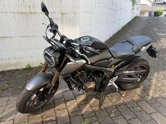 honda honda cb650r / wenige km / tüv bis 2027