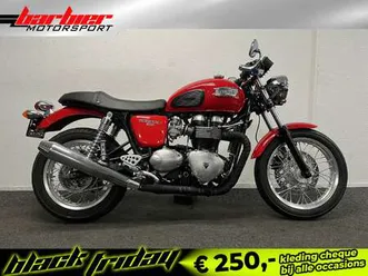 triumph thruxton 900 rood