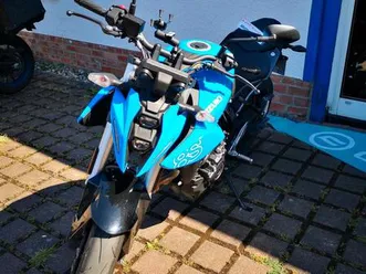 suzuki gsx-8s