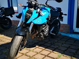 suzuki gsx-8s