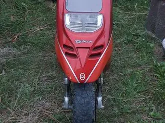 piaggio typhoon rosso