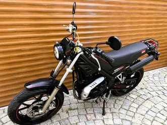 yamaha xg 250 tricker
