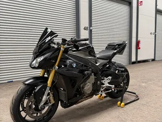 siisti / hyvin huollettu / katso