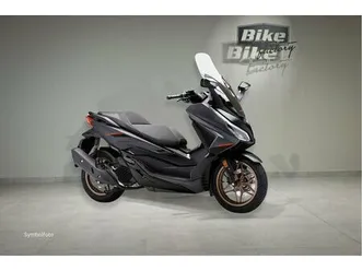 moto neuve: honda forza 125