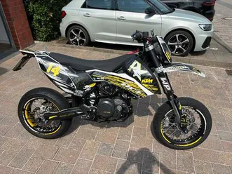 ktm smc 690 pirate racing