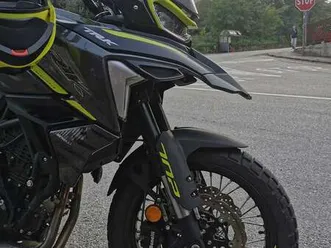 benelli trk 702 x grigio