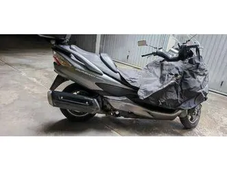 suzuki burgman 400 grigio