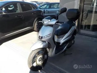 peugeot tweet 150 anno