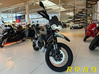 moto guzzi v 85 tt travel e5+ mia+bt+usb+tft+abs+tc+shz+ghz