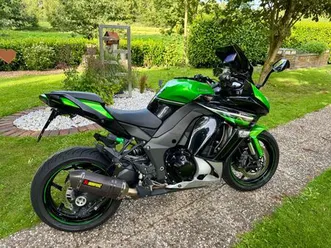 kawasaki z1000sx , akrapovic, koffer, navi