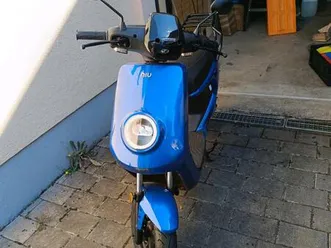 niu mqi + sport e-roller