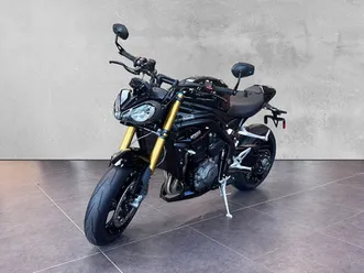 triumph speed triple 1200 rs