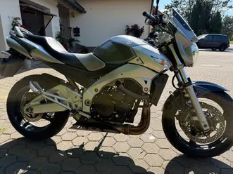 suzuki gsr 600