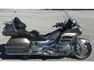 2006 honda® gl18hpnm6