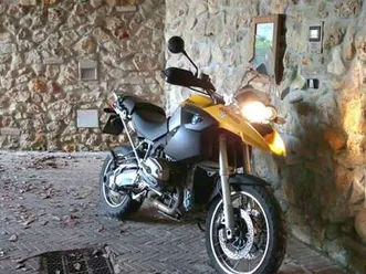 bmw r 1200 gs giallo