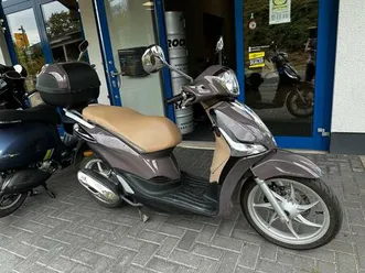 piaggio liberty 50 topcase top zustand