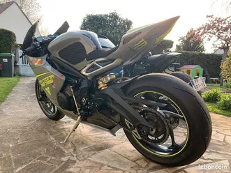 street triple 765 rs version piste daytona moto 2