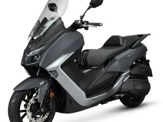 maxsym gt 400, abs, 25 kw, e5+, winteraktion