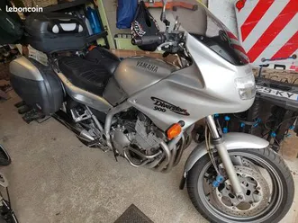 vends moto 900 xjs